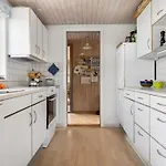 Nikolce - 500m From The Sea By Interhome Nyaraló