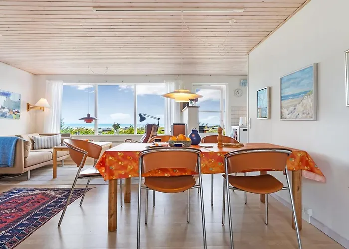 Nikolce - 500m From The Sea By Interhome